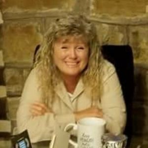 Meet your Posher, Debra